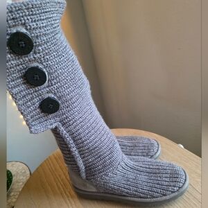 UGG Women's Classic Cardy Sock Boots Gray Knit Size 9
